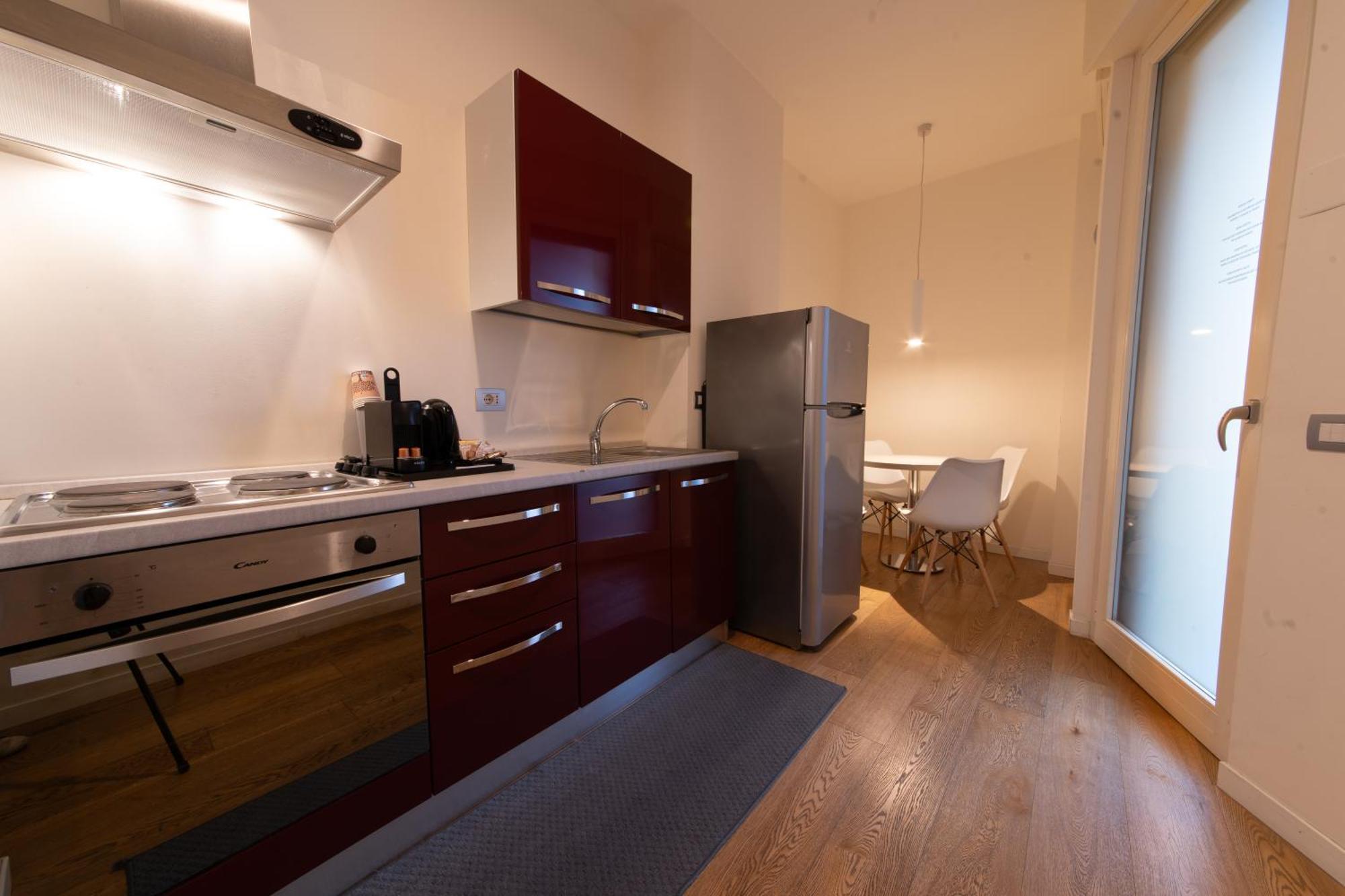 Hotel Mercure Milano Solari Екстериор снимка